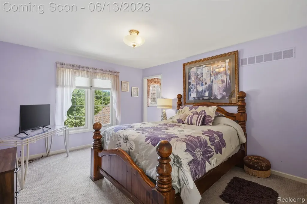 2935 Ivy Hill Drive Commerce Charter Township MI 48382