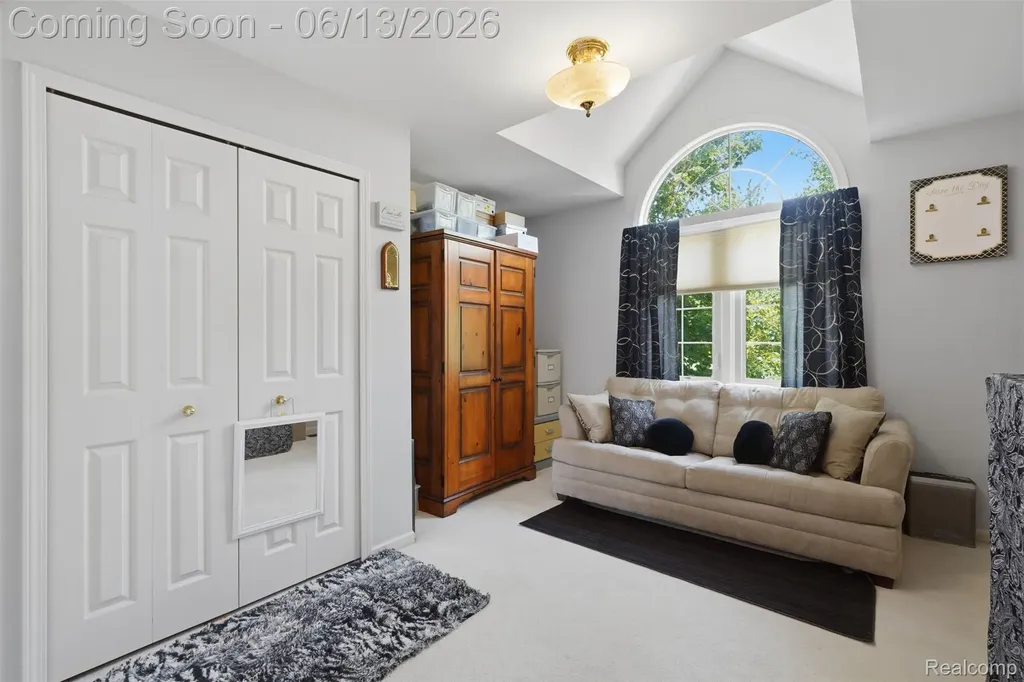 2935 Ivy Hill Drive Commerce Charter Township MI 48382