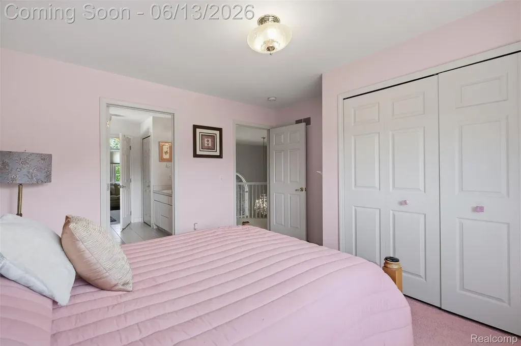 2935 Ivy Hill Drive Commerce Charter Township MI 48382