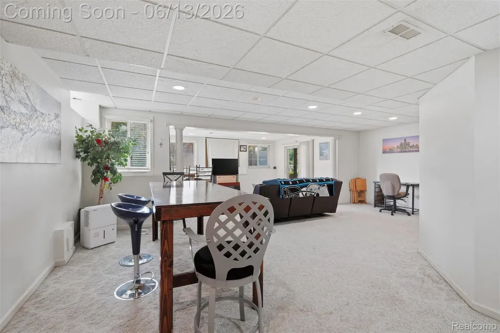 2935 Ivy Hill Drive Commerce Charter Township MI 48382