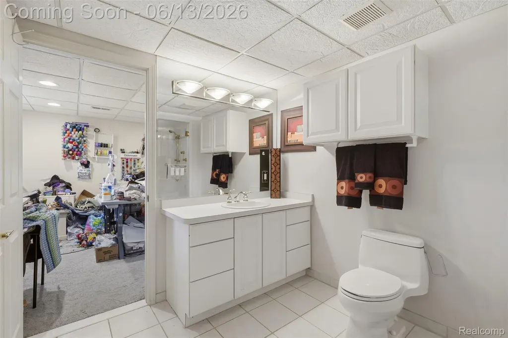 2935 Ivy Hill Drive Commerce Charter Township MI 48382