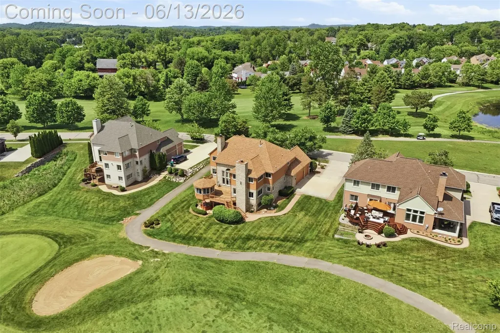 2935 Ivy Hill Drive Commerce Charter Township MI 48382
