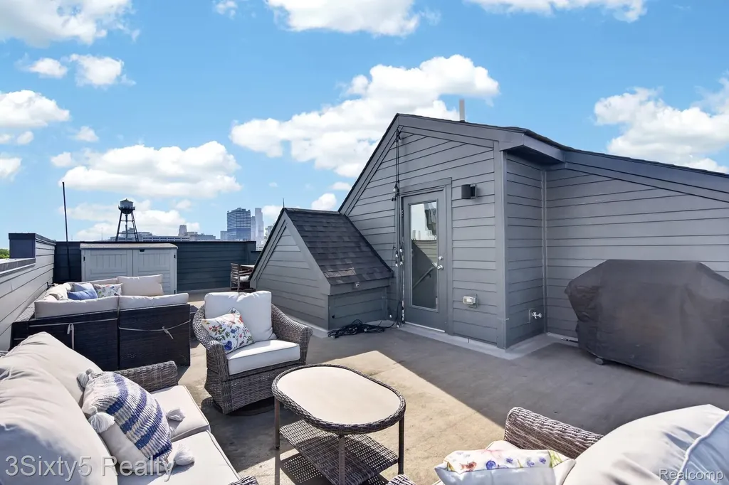 2251 Trumbull Street Detroit City MI 48216
