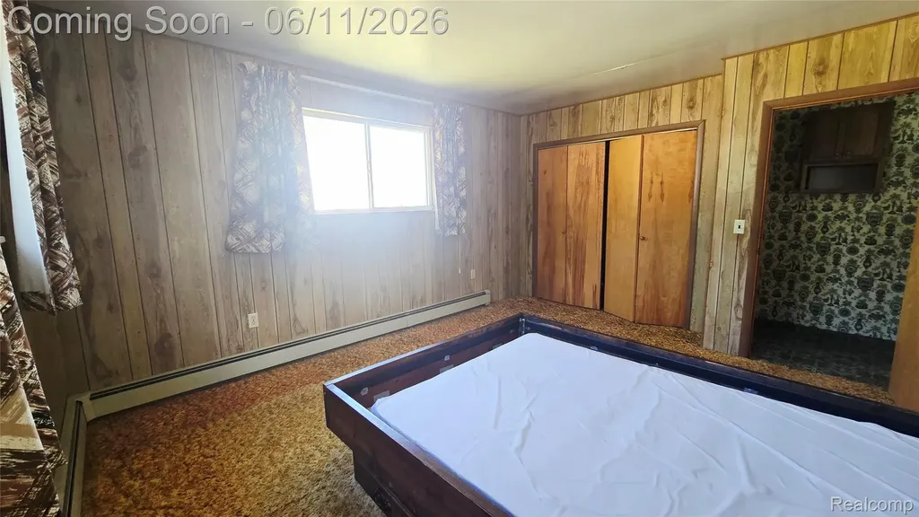 4085 Pine Grove Avenue Fort Gratiot Charter Township MI 48059