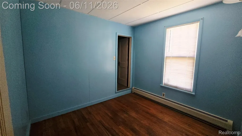 4085 Pine Grove Avenue Fort Gratiot Charter Township MI 48059