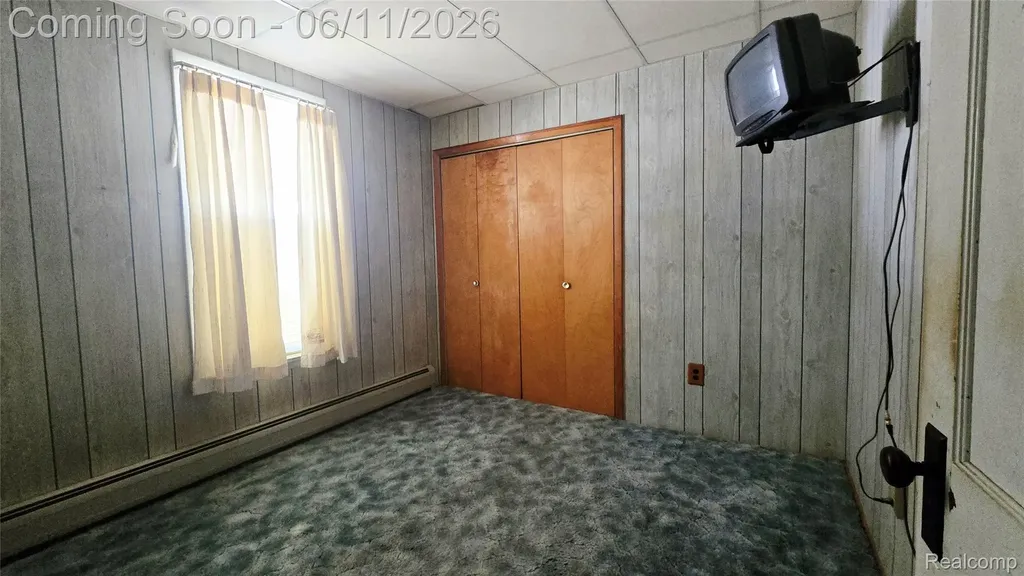 4085 Pine Grove Avenue Fort Gratiot Charter Township MI 48059