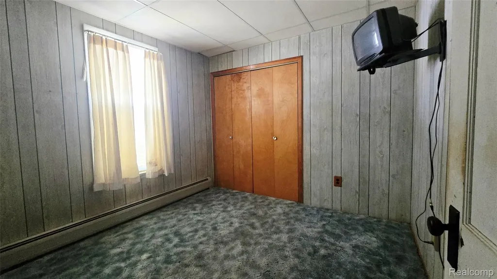 4085 Pine Grove Avenue Fort Gratiot Charter Township MI 48059