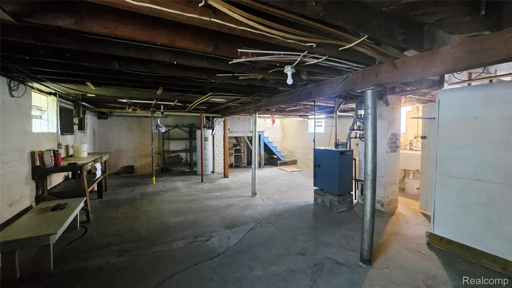 4085 Pine Grove Avenue Fort Gratiot Charter Township MI 48059