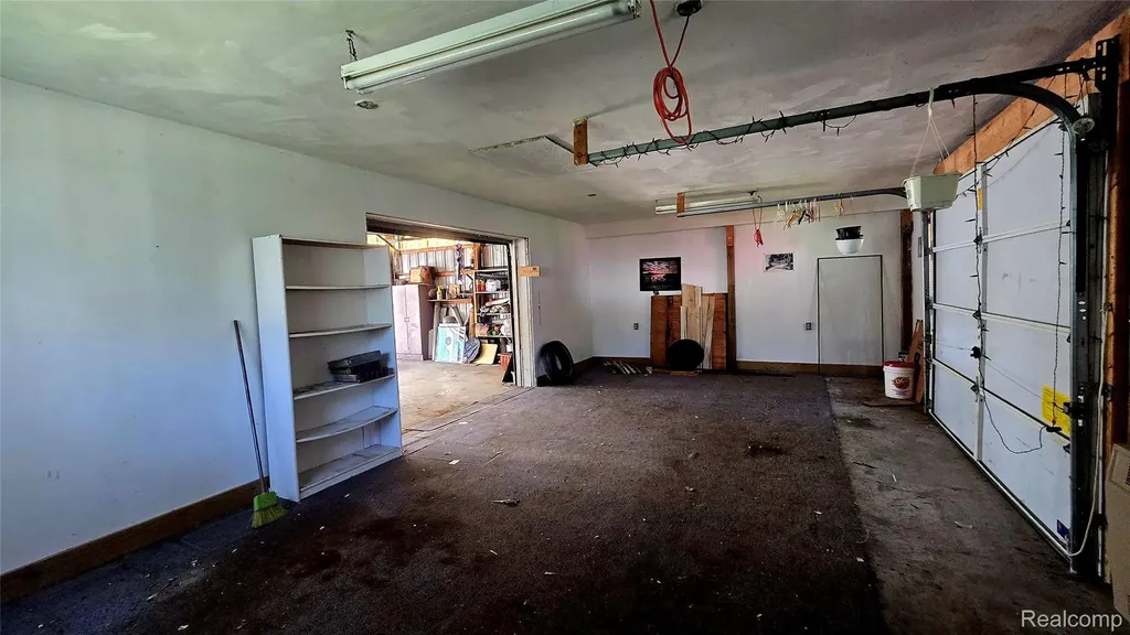 4085 Pine Grove Avenue Fort Gratiot Charter Township MI 48059