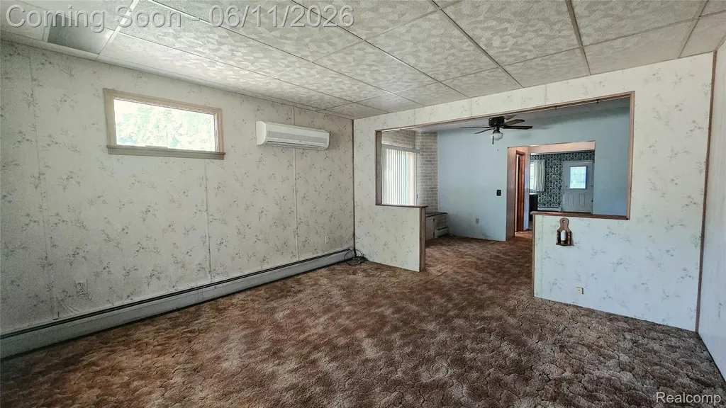 4085 Pine Grove Avenue Fort Gratiot Charter Township MI 48059
