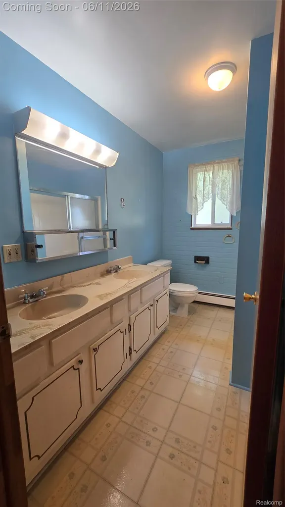 4085 Pine Grove Avenue Fort Gratiot Charter Township MI 48059