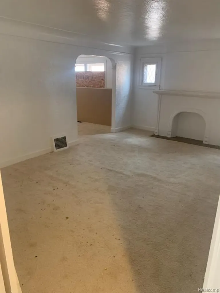 8229 Carlin Street Detroit City MI 48228
