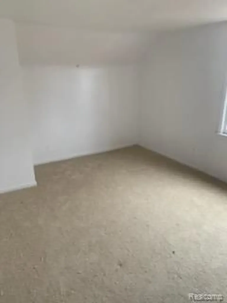 8229 Carlin Street Detroit City MI 48228