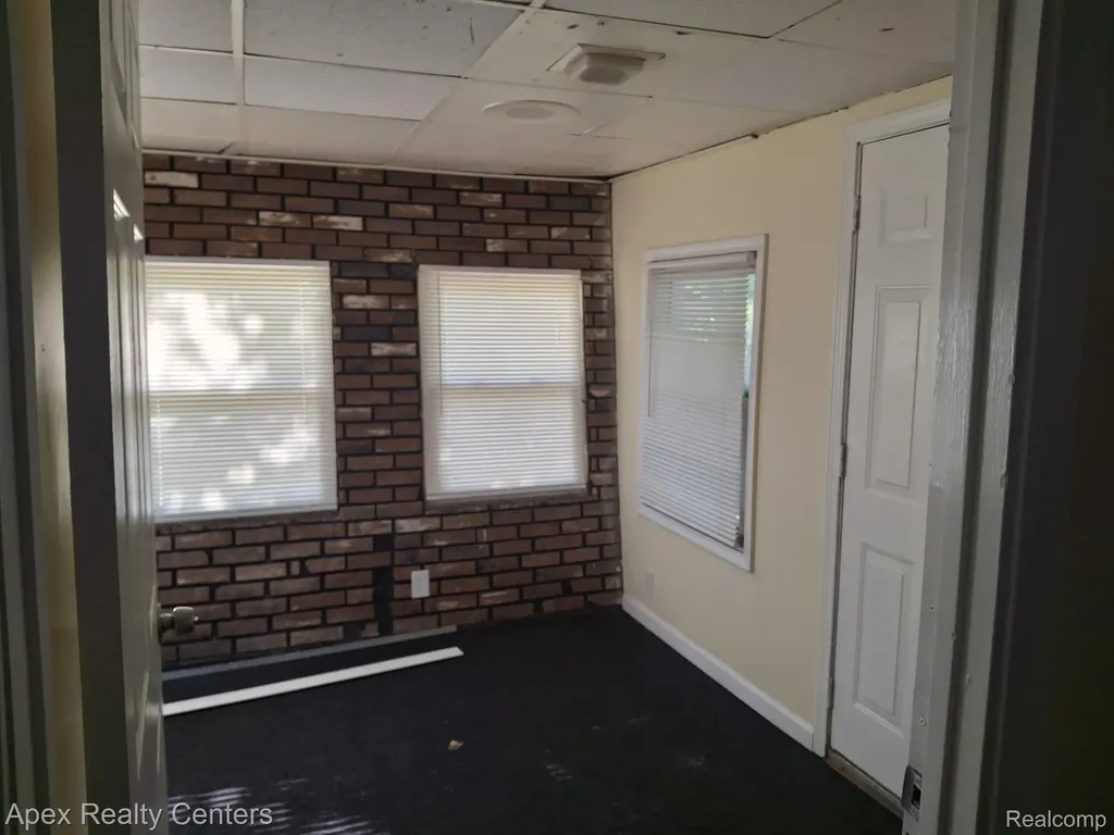 19158 Blackstone Street Detroit City MI 48219