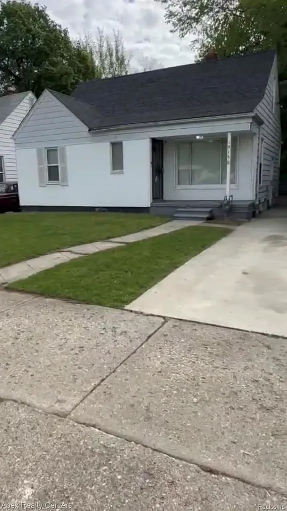 19158 Blackstone Street Detroit City MI 48219