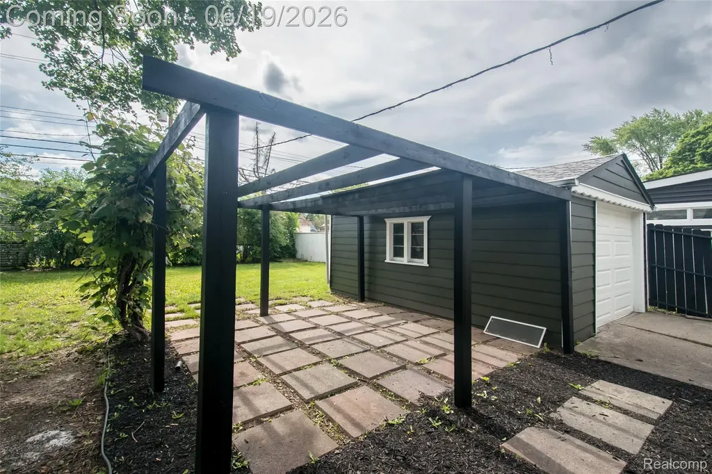 2330 Buckingham Avenue Berkley City MI 48072