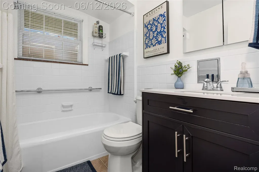 35481 Hathaway Street Livonia City MI 48150