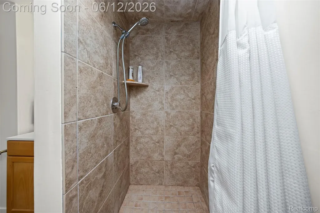 35481 Hathaway Street Livonia City MI 48150