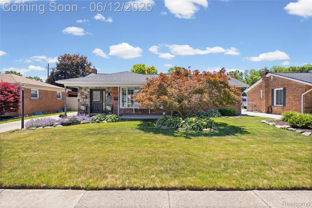 35481 Hathaway Street Livonia City MI 48150
