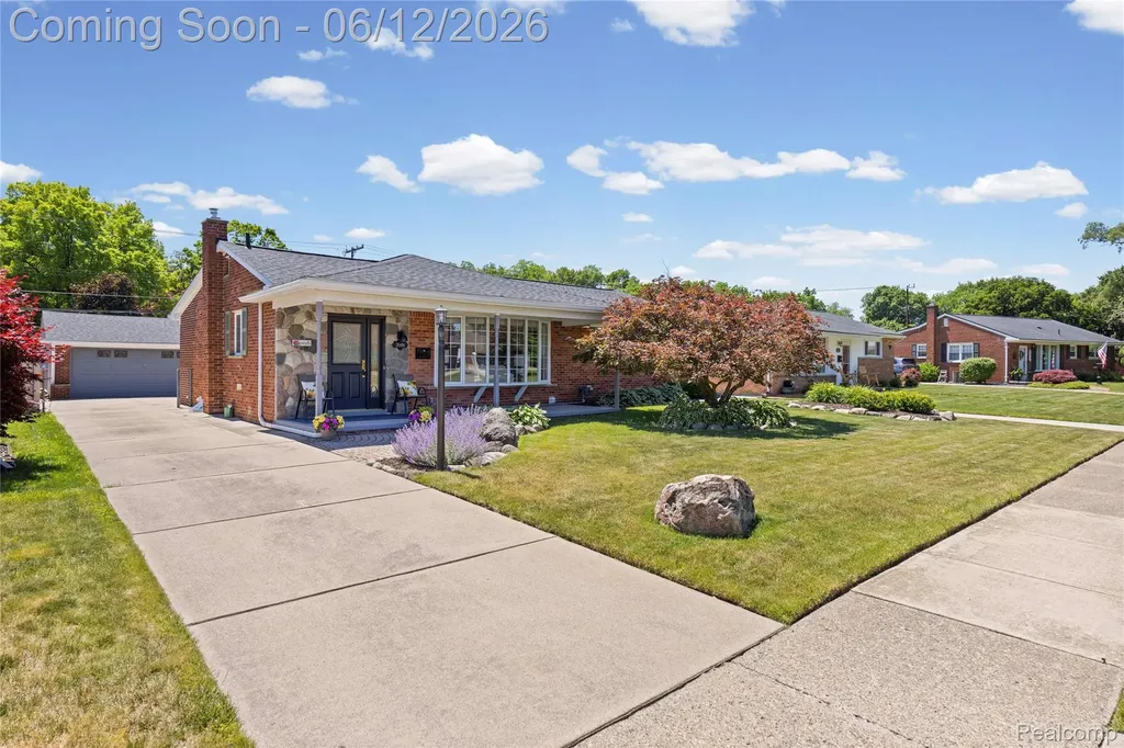 35481 Hathaway Street Livonia City MI 48150