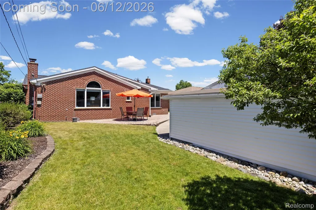 35481 Hathaway Street Livonia City MI 48150