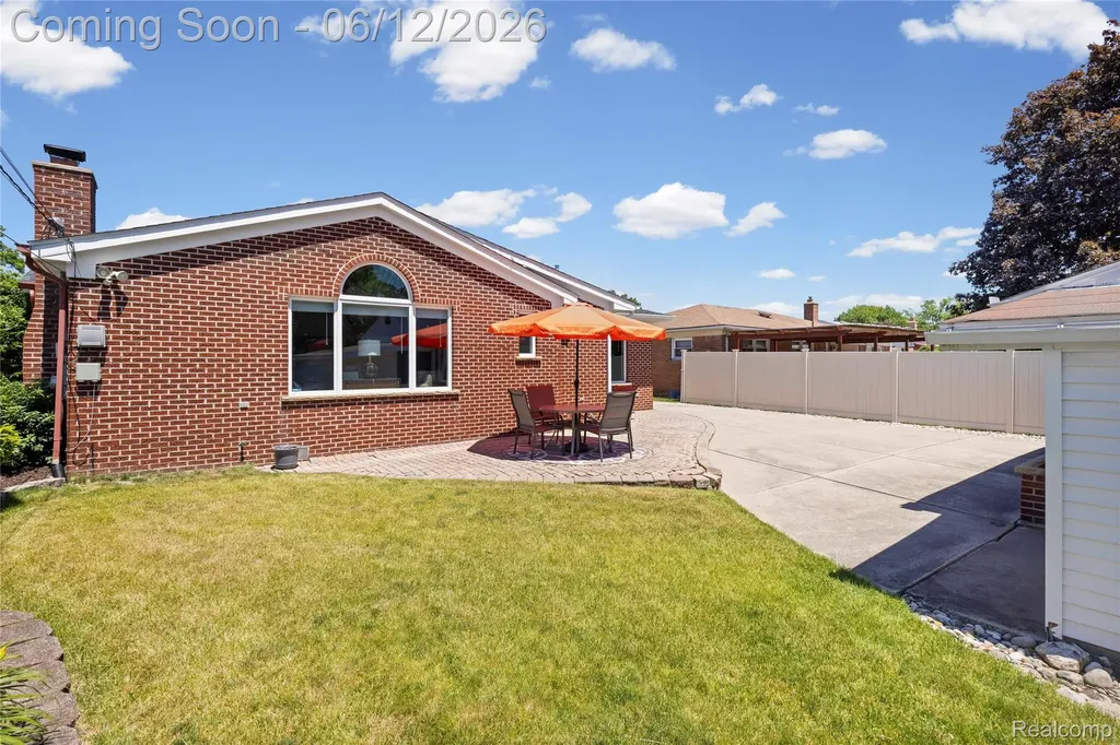 35481 Hathaway Street Livonia City MI 48150