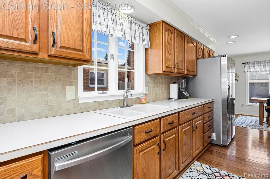 35481 Hathaway Street Livonia City MI 48150