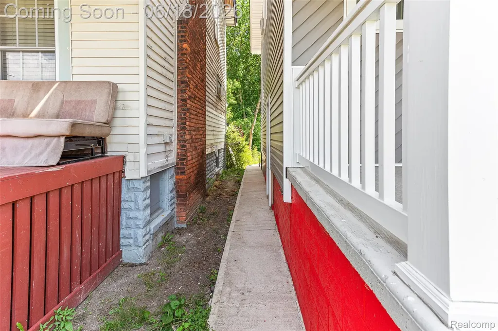 5281 Vancouver Street Detroit City MI 48204