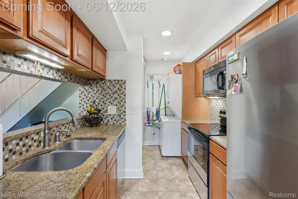 3192 Beechtree Court Orion Charter Township MI 48360