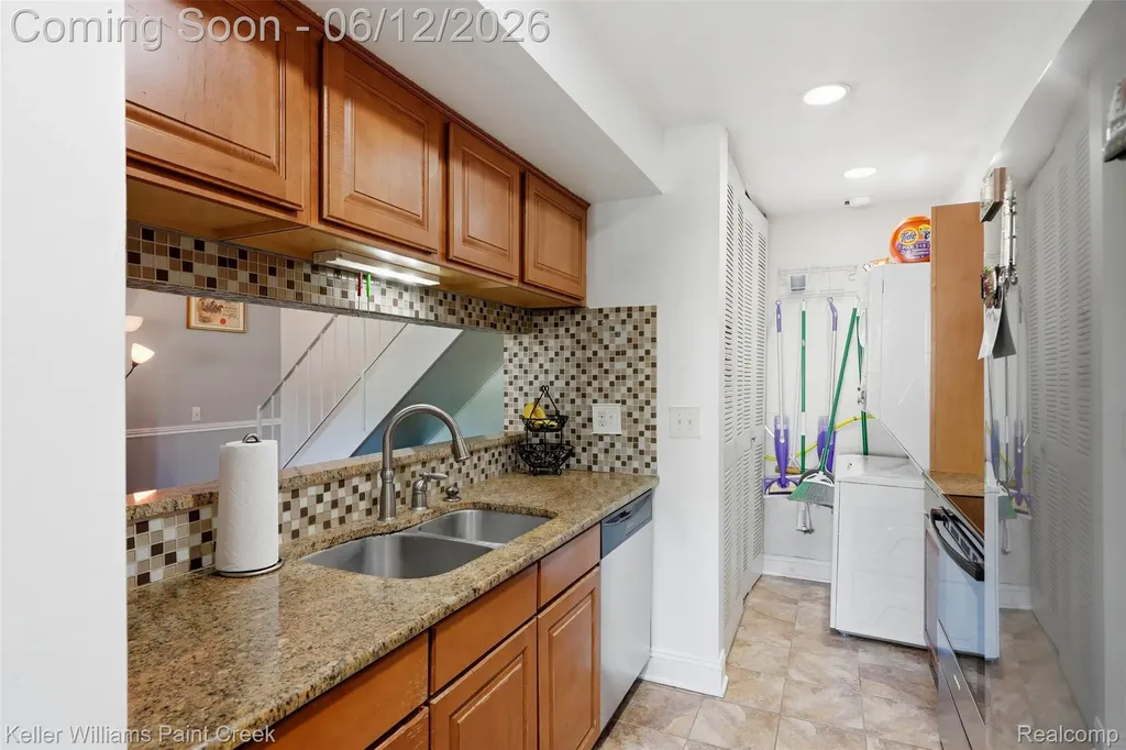 3192 Beechtree Court Orion Charter Township MI 48360