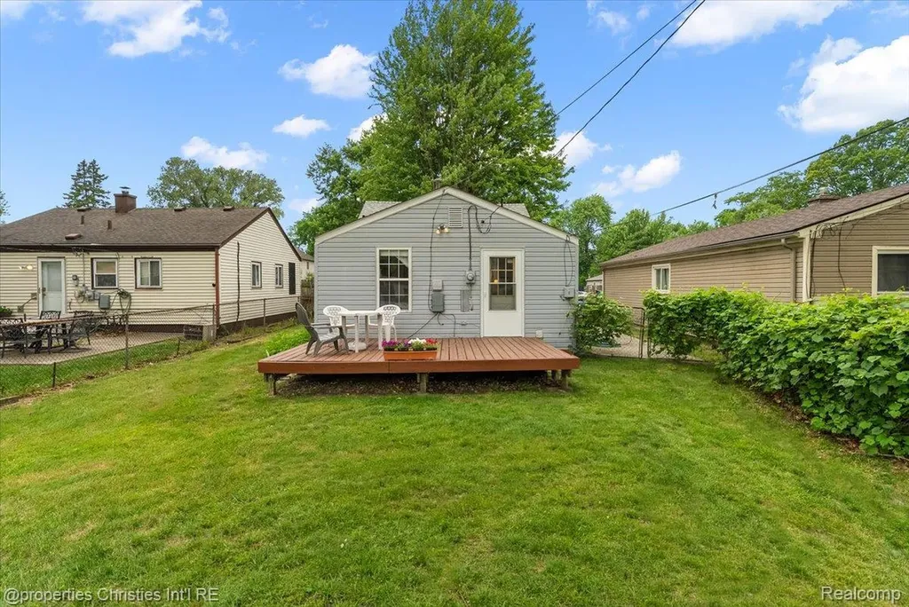 27428 Townley Street Madison Heights City MI 48071