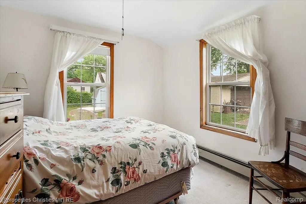 27428 Townley Street Madison Heights City MI 48071