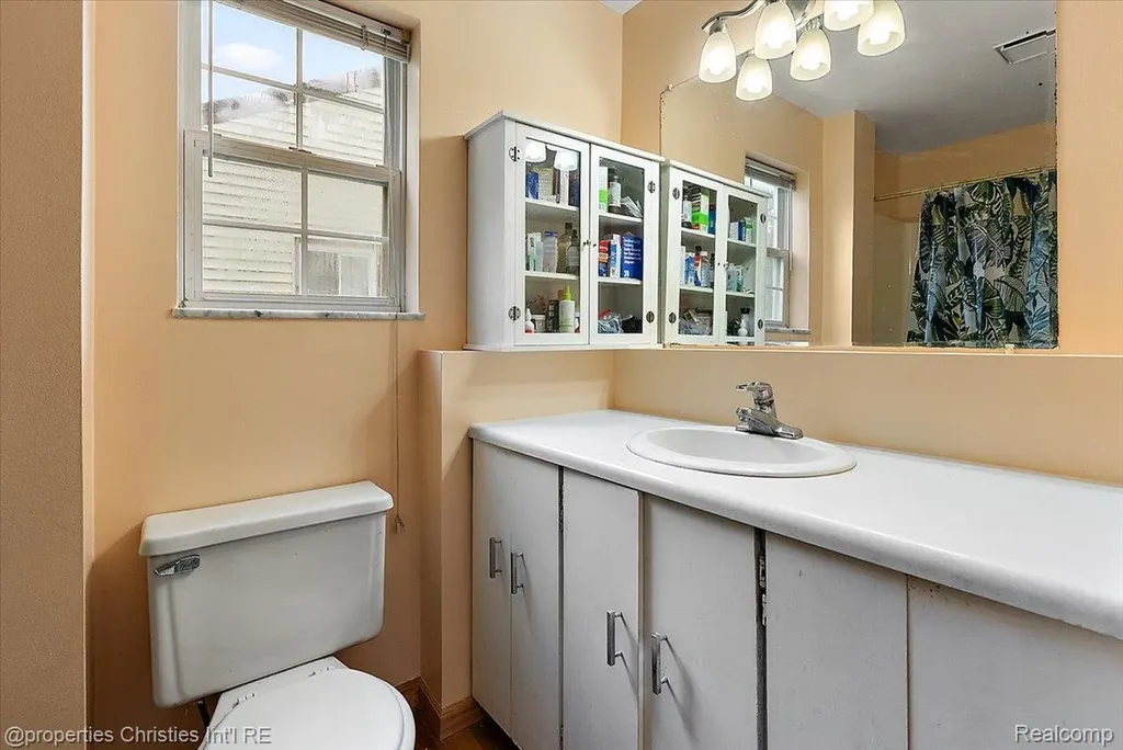 27428 Townley Street Madison Heights City MI 48071