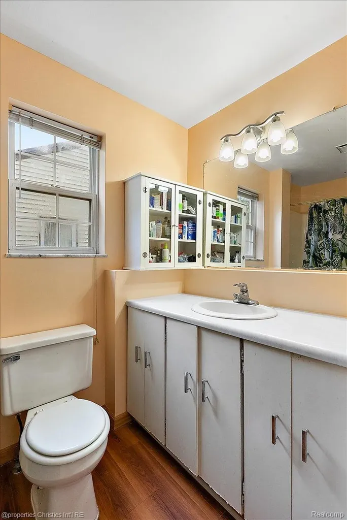 27428 Townley Street Madison Heights City MI 48071