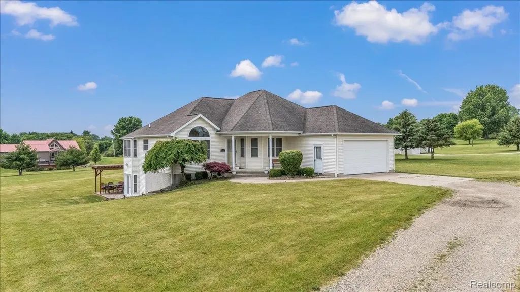 2551 Marathon Road Oregon Township MI 48446
