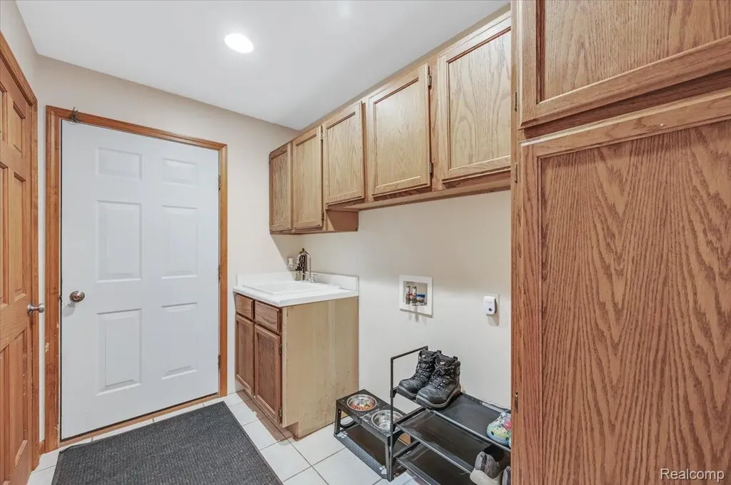 2551 Marathon Road Oregon Township MI 48446