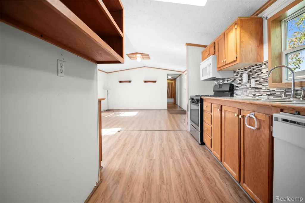 23467 Manor Road North Huron Charter Township MI 48164