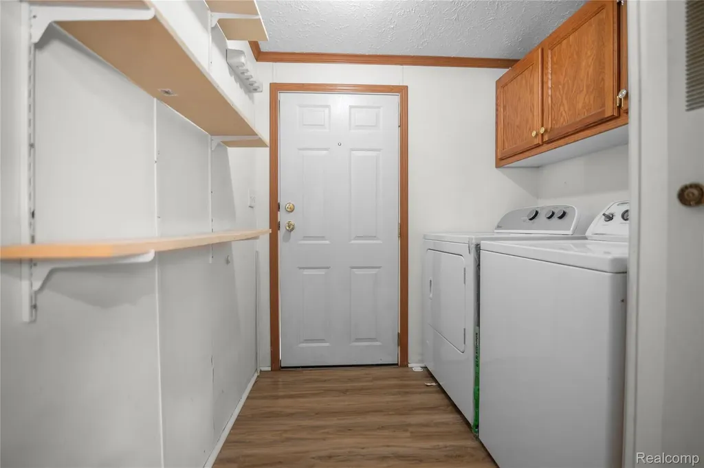 23467 Manor Road North Huron Charter Township MI 48164