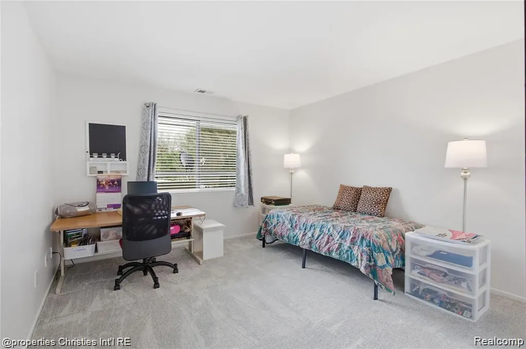 30414 Orchard Lake Road Farmington Hills City MI 48334
