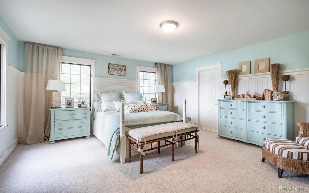3831 Woodland Drive Highland Charter Township MI 48356