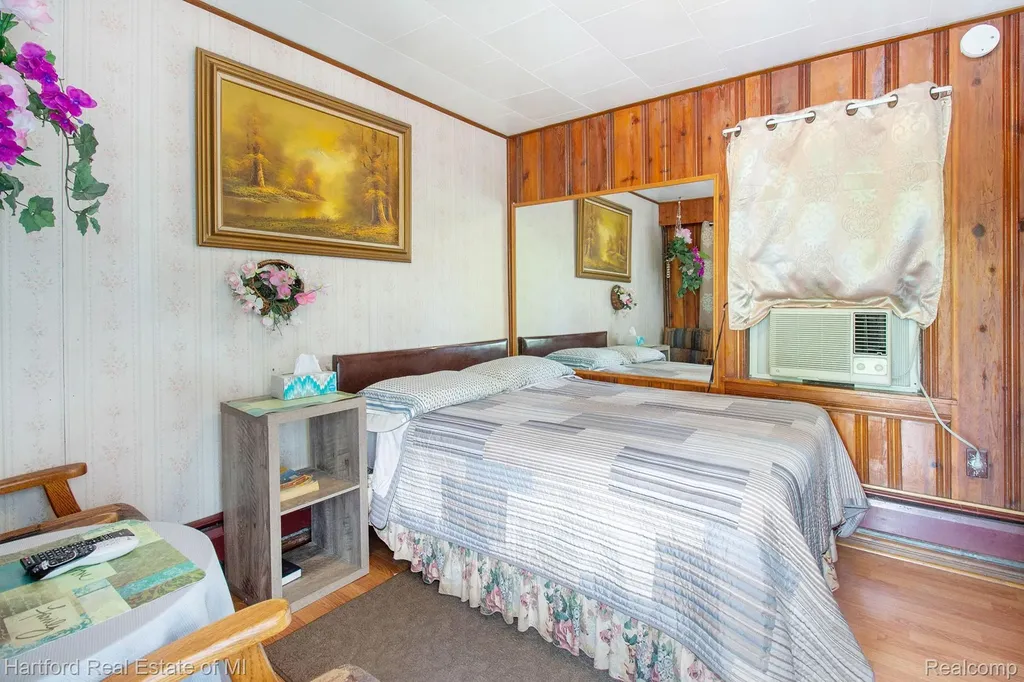 19622 Telegraph Road Brownstown Charter Township MI 48174