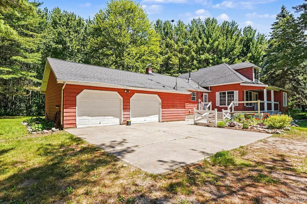 2617 M 76 Deep River Township MI 48658