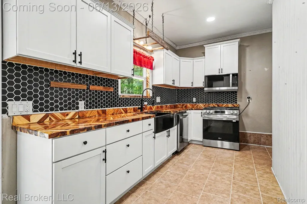 2617 M 76 Deep River Township MI 48658