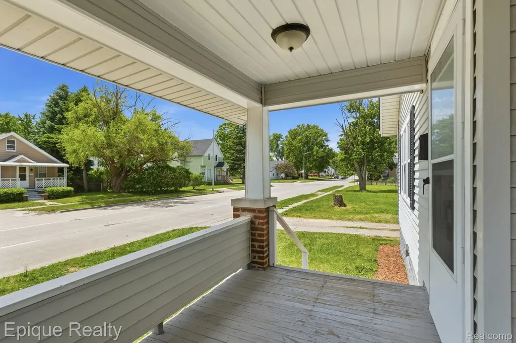 1325 Oak Street Port Huron City MI 48060