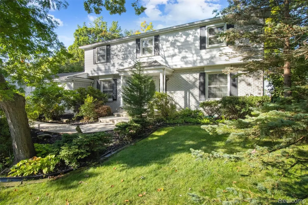 3379 Wormer Drive Waterford Charter Township MI 48329