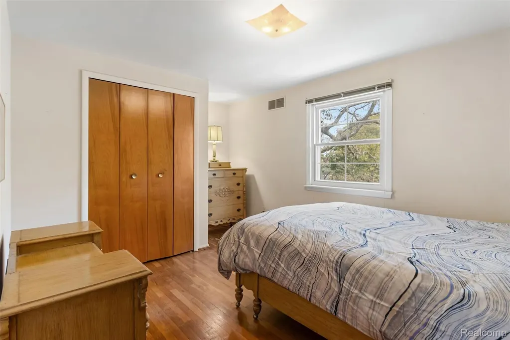 3379 Wormer Drive Waterford Charter Township MI 48329