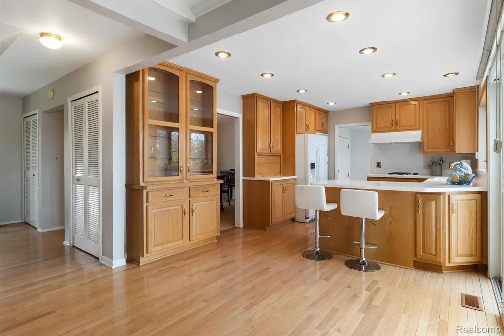 3379 Wormer Drive Waterford Charter Township MI 48329