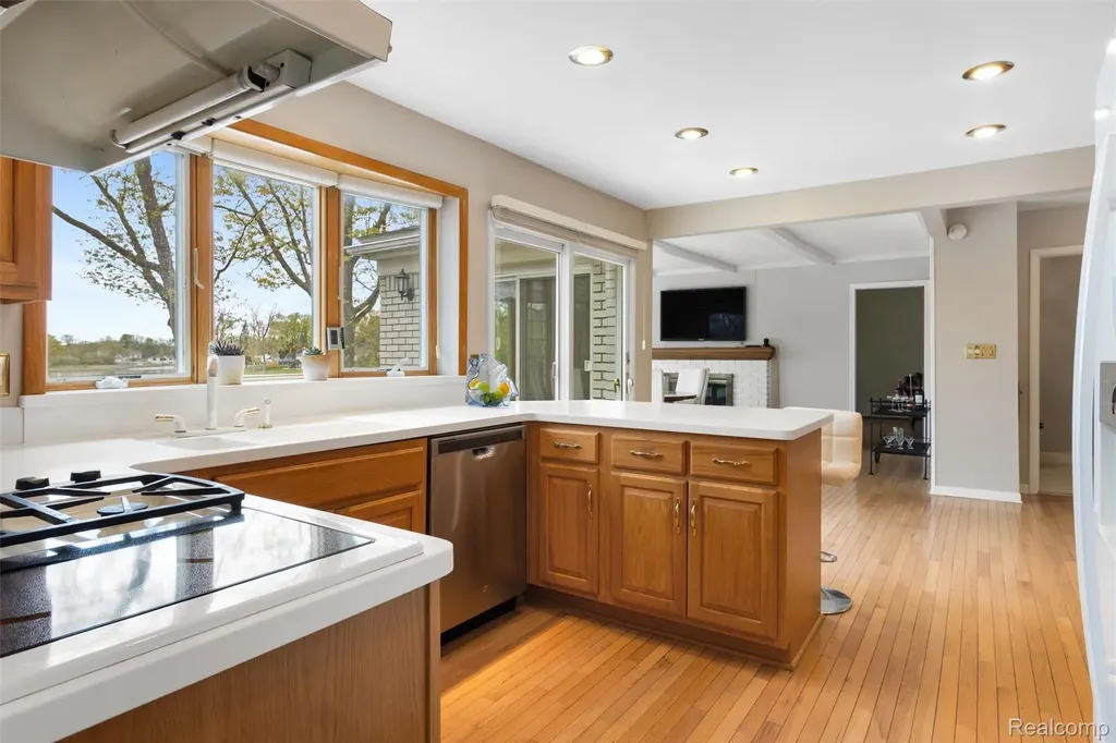 3379 Wormer Drive Waterford Charter Township MI 48329