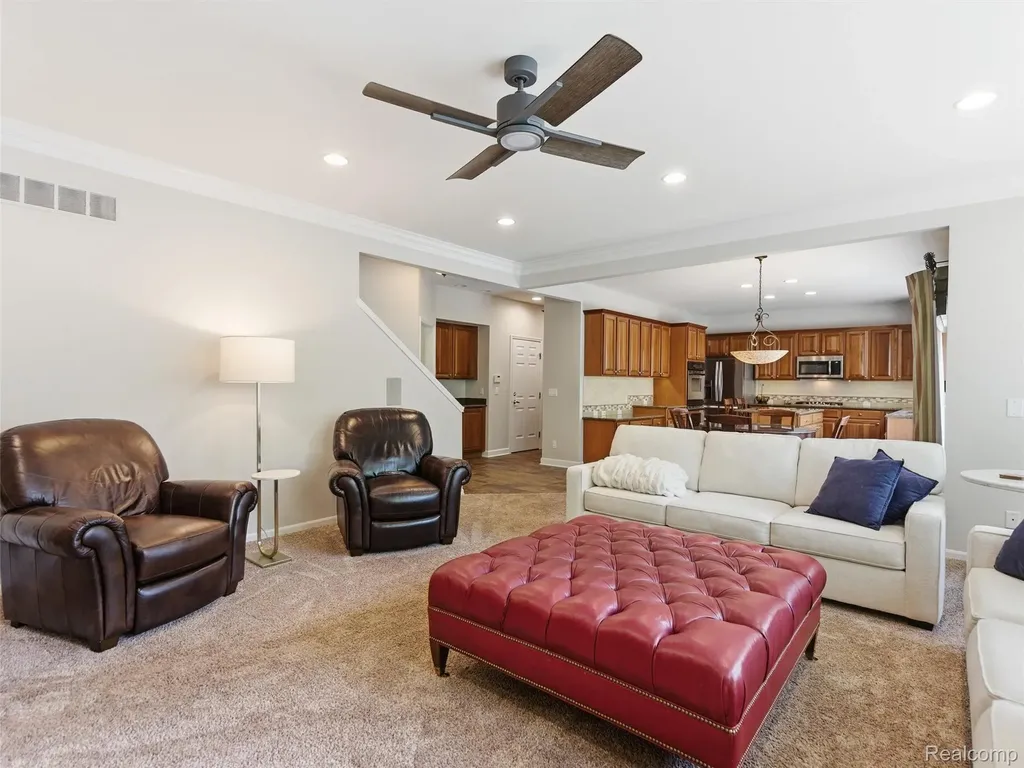 5454 Creekmonte Drive Oakland Charter Township MI 48306