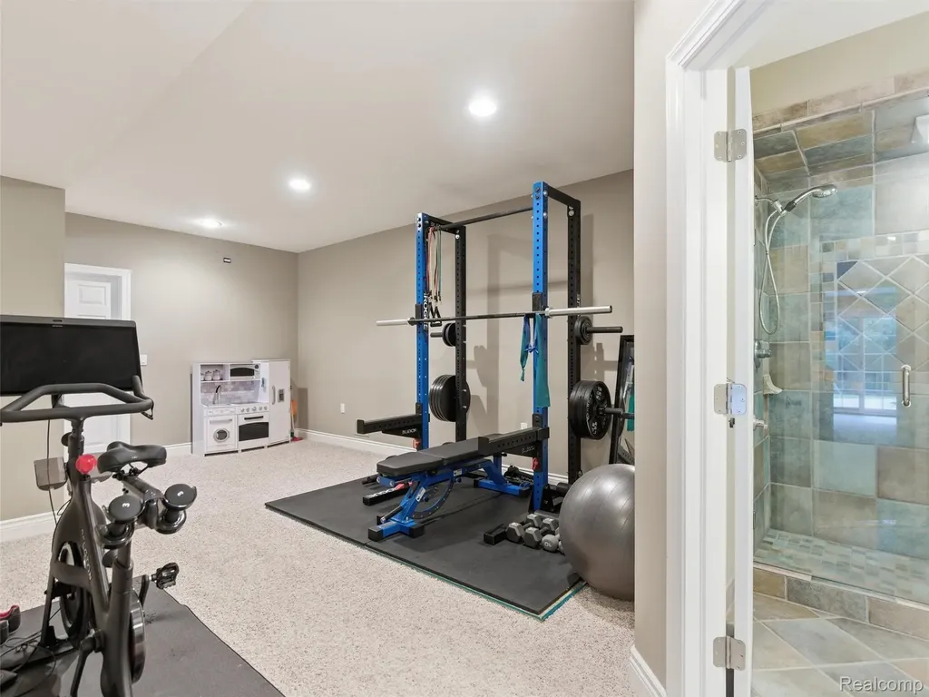 5454 Creekmonte Drive Oakland Charter Township MI 48306